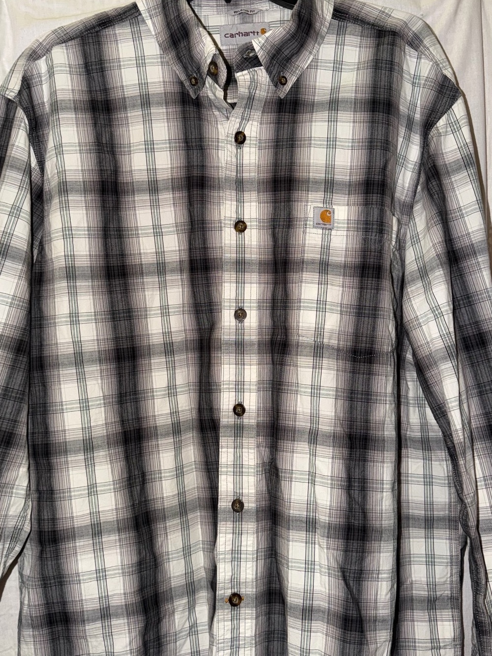 Carhartt Men's Gray & White Plaid Long-Sleeve Button-Down Shirt